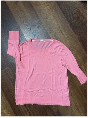 GAP Women's Coral/Pink 3/4 Sleeve Sweater Lightweight knit top Medium